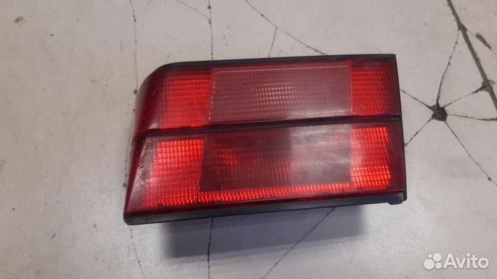 Фонарь внутренний правый BMW 5