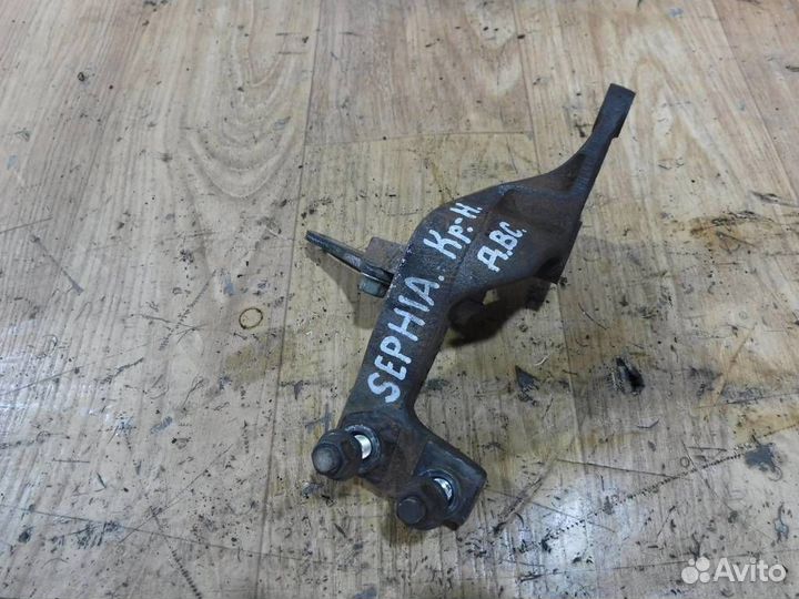 Кронштейн двигателя Kia Sephia 1993-1997