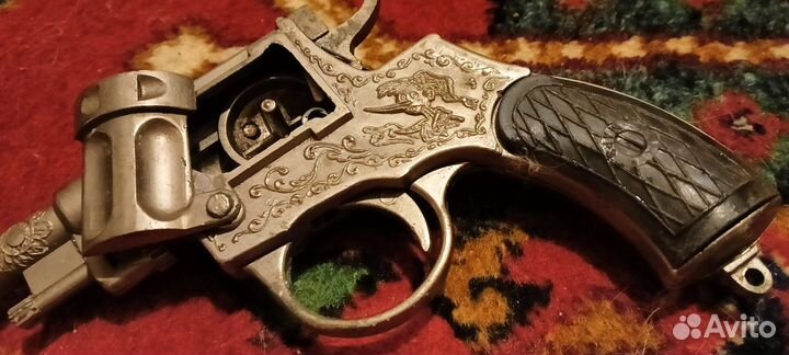 Игрушка пистолет СССР