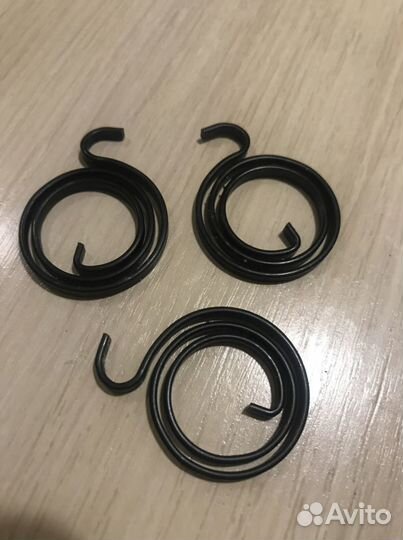 Возвратная пружина для дверной ручки, стопор