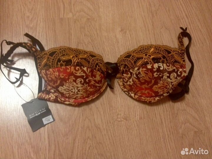 Бюстгальтер