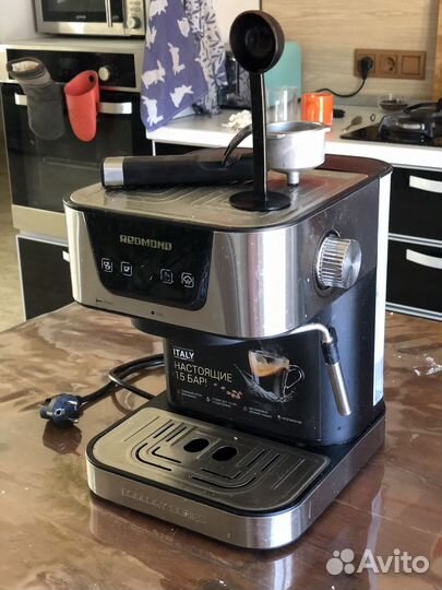 Кофеварка Redmond m1513