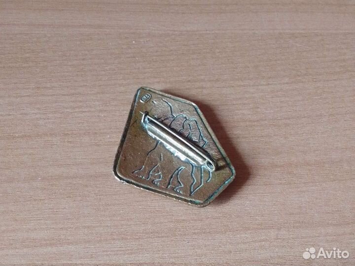 Брошь Собачка (