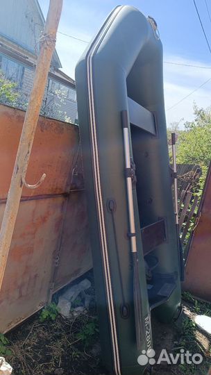 Лодка с мотором