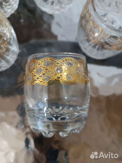 Набор стопок с инкрустацией