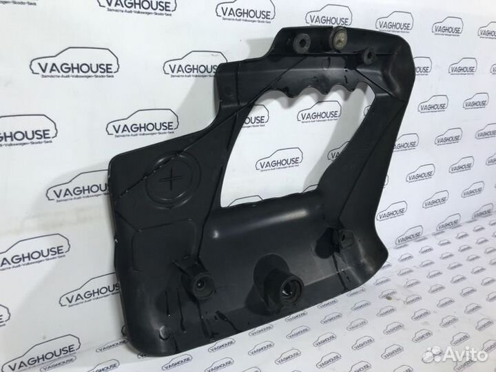 Крышка двигателя декоративная Volkswagen Passat B6