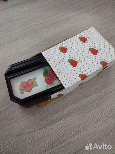 Шкатулка музыкальная