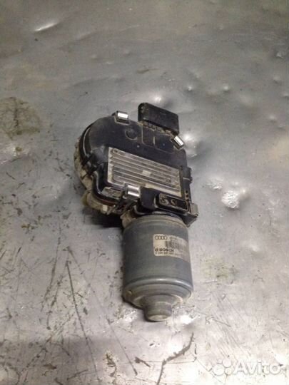 Моторчик дворника Ауди А8