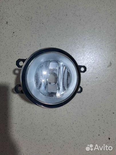 Птф передний правый Toyota Camry V55 2014+2017