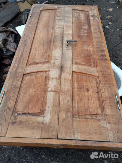 Продаётся дверь