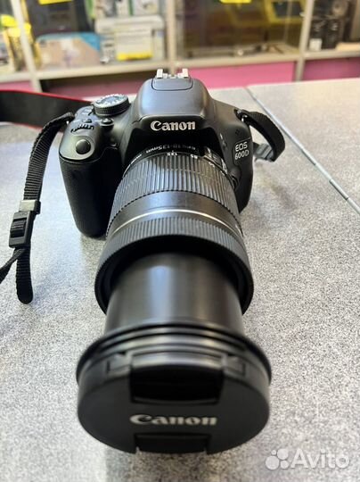 Canon 600d 18-135 как новый, полный комплект