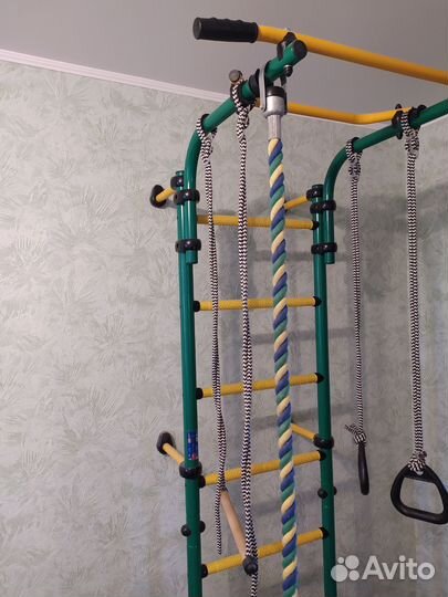 Шведская стенка с турником бу