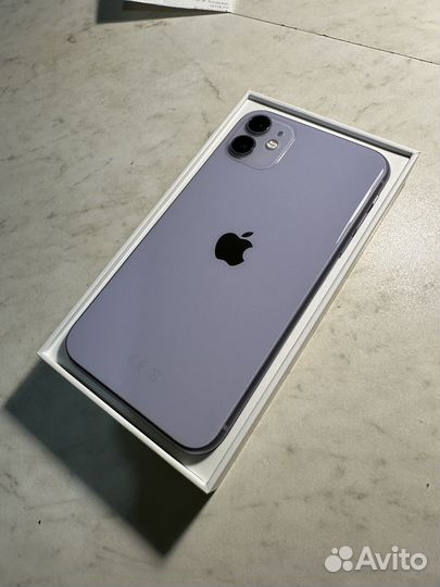 Телефон iPhone 11