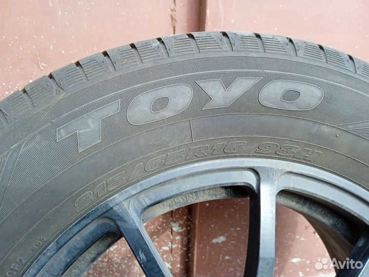 Toyo Proxes CF2 215/65 R16