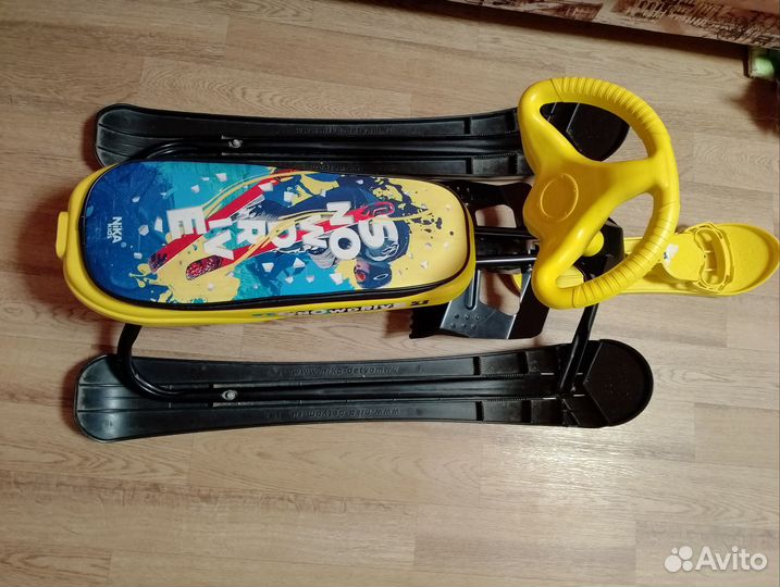 Детский снегокат с ручкой