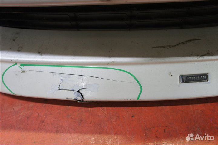 Бампер передний Toyota Prius ZVW30 2010