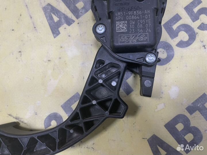 Педаль газа Ford Focus 2