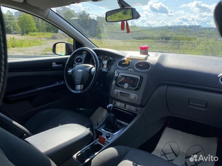 Ford Focus 1.6 МТ, 2010, 272 059 км