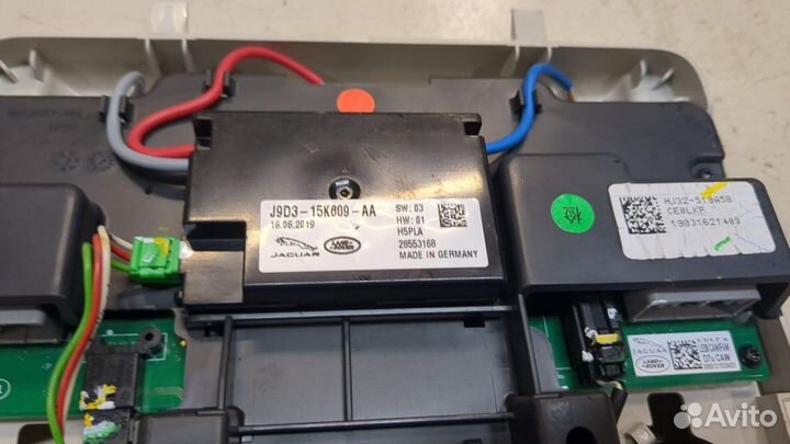 Фонарь салона Jaguar I-Pace