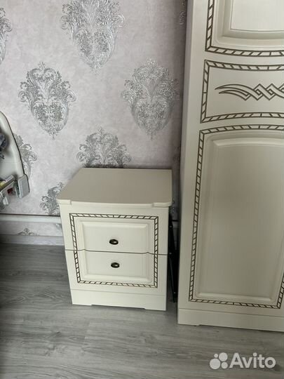 Спальный гарнитур