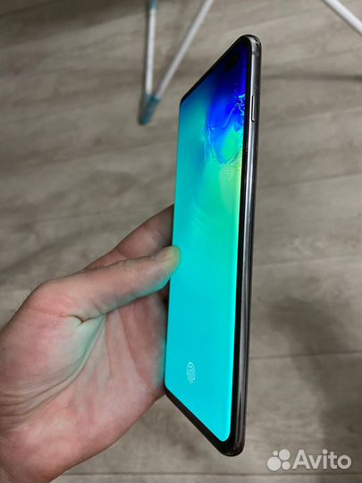 Samsung Galaxy S10+, 8/128 ГБ