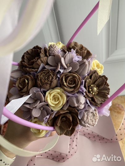 Букет из шоколадных цветов