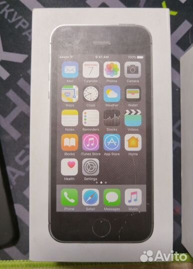 Коробка iPhone 5s с документами + чехол
