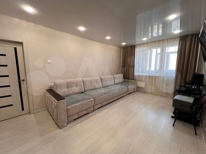 2-к. квартира, 58,4 м², 12/16 эт.