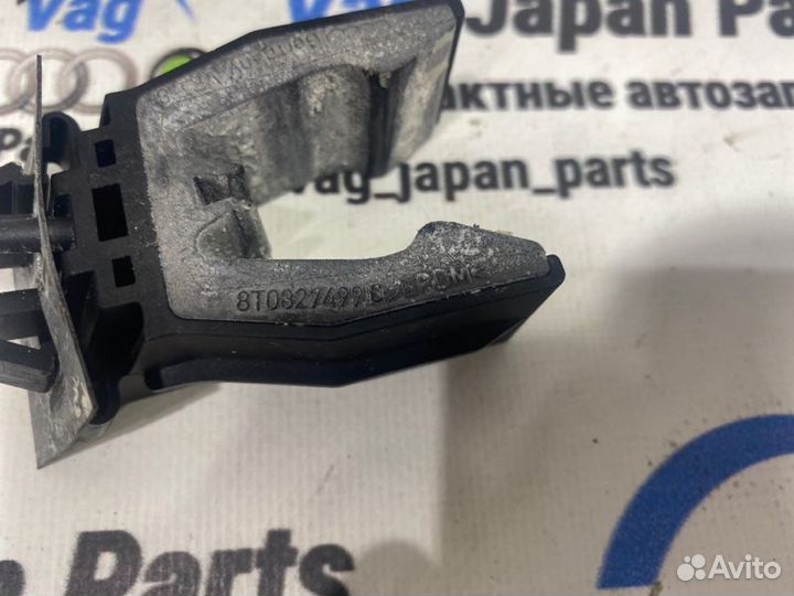 Уплотнительная резинка крышки багажника Audi A5 T8