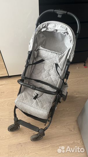 Коляска для ребенка