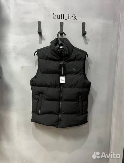 Жилетка Calvin Klein – идеальна для любой погоды