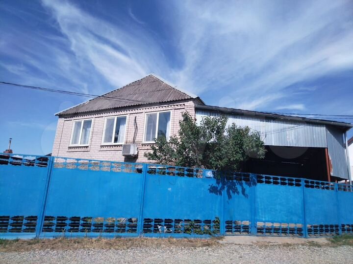 Дом 172 м² на участке 9,2 сот.