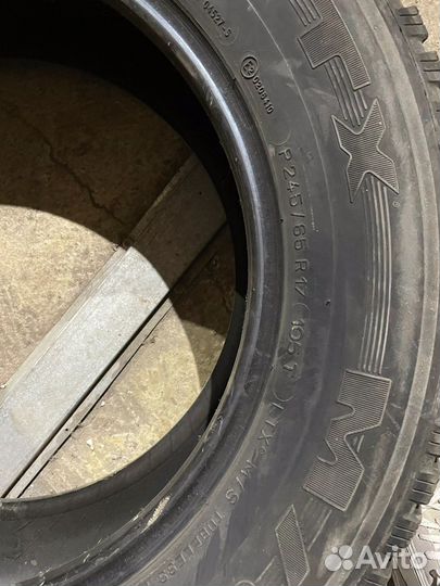 Michelin Premier LTX 245/65 R17