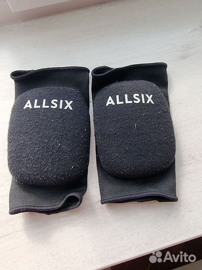 Наколенники для волейбола