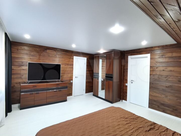 Дом 141 м² на участке 8,2 сот.