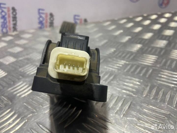 Педаль газа Peugeot 407