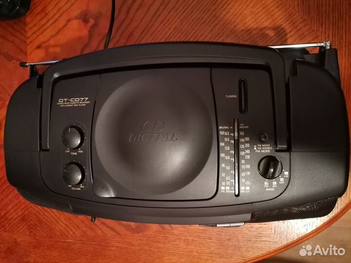 Магнитола (магнитофон) sharp QT-CD77