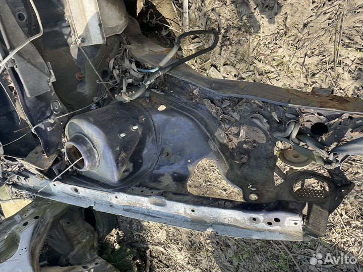 Лонжерон левый и правый Volkswagen Golf 3