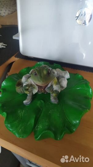 Лягушка для пруда