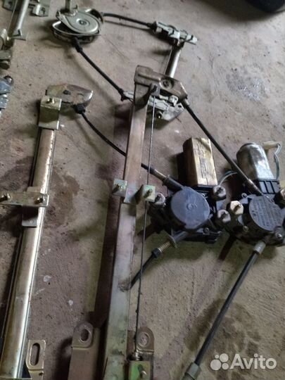 Стеклоподъемник ваз 2114