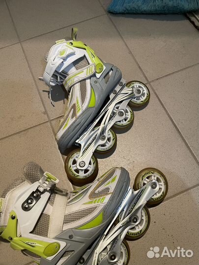 Роликовые коньки