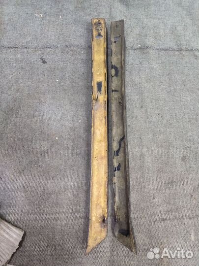 Салонные передние стойки газ 3102 Волга