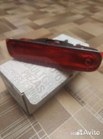 Задний стоп сигнал на Ладу Ларгус новый