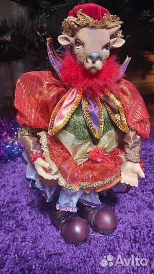 Игрушка под ёлку