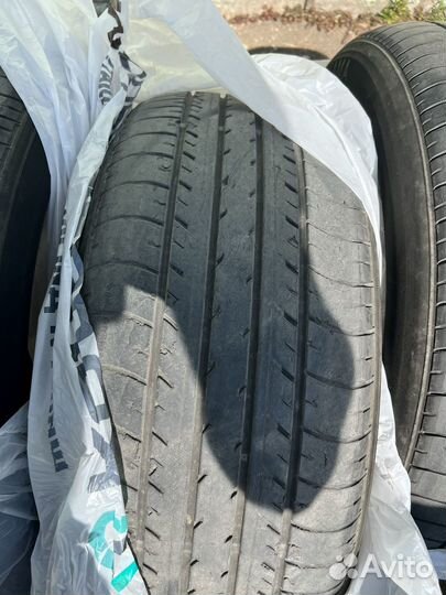 Yokohama BluEarth E70 215/55 R17 94V