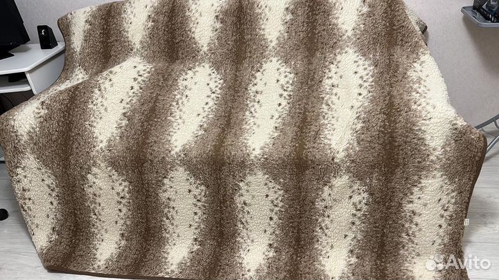 Одеяло шерстяное