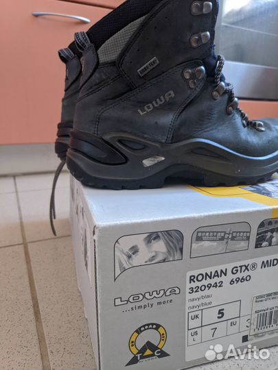 Трекинговые ботинки lowa Ronan gtx