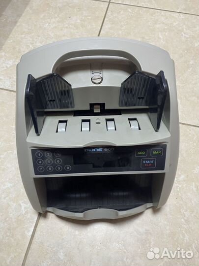 Счетчик банкнот портативный Dors 600