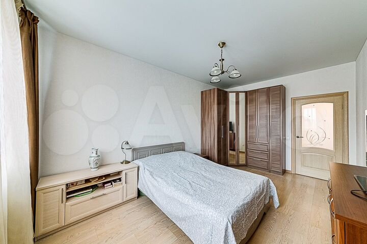 2-к. квартира, 69,2 м², 10/17 эт.