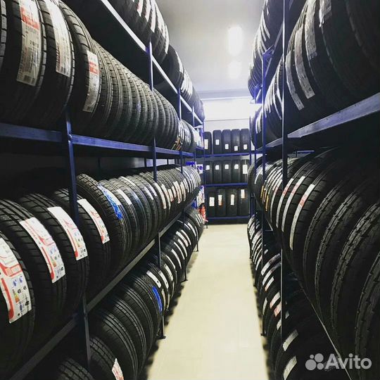 Kumho Road Venture MT51 235/85 R16